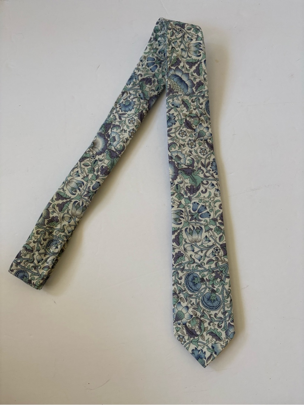 Express Liberty of London Lodden Floral Cotton Tie White Blue Career Preppy Slim